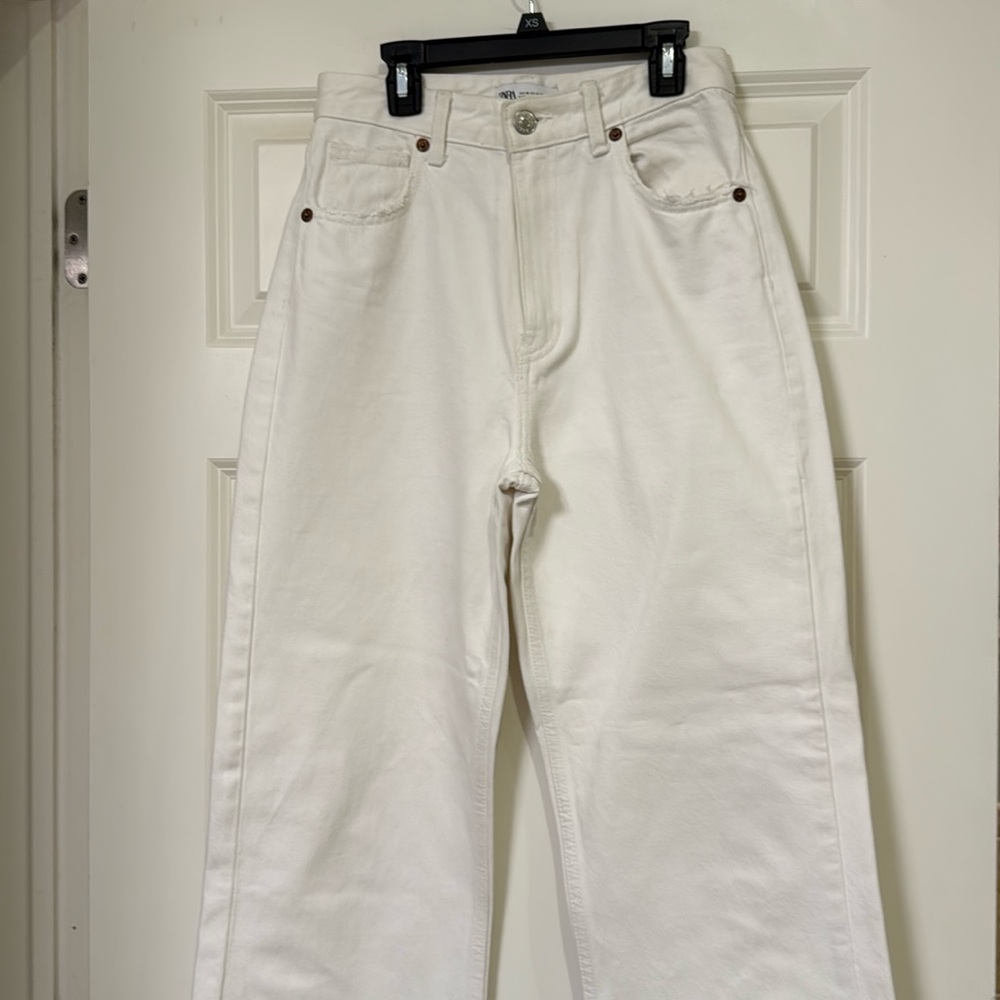 Zara White High Waisted Jeans